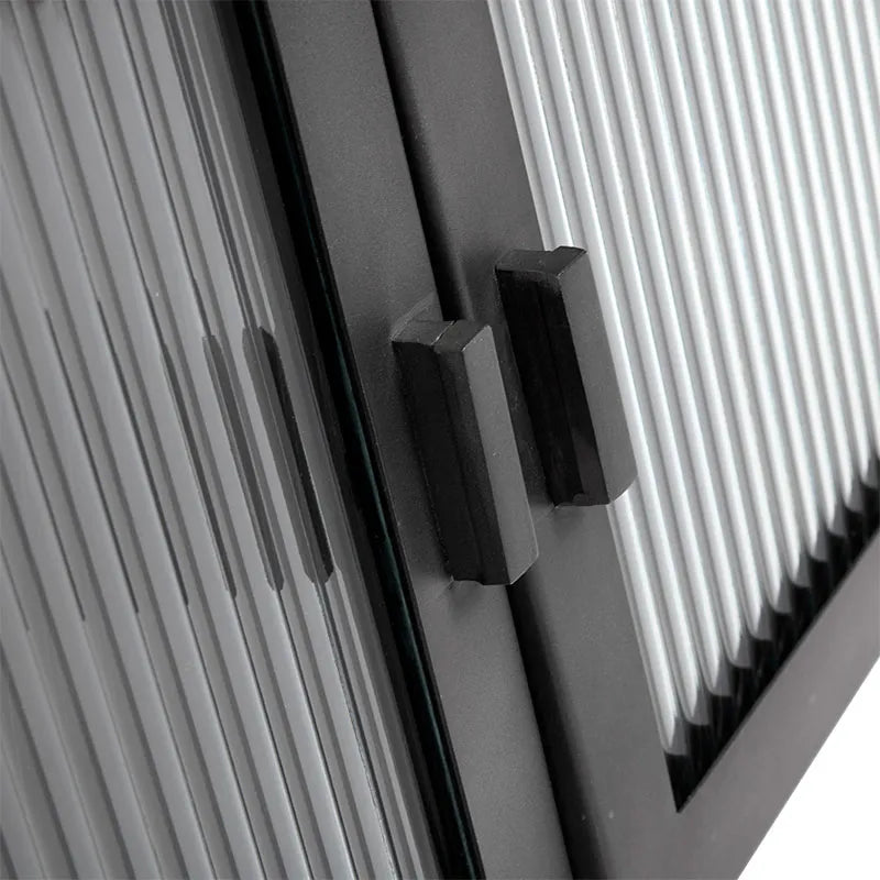 Dallas Faliszekrény