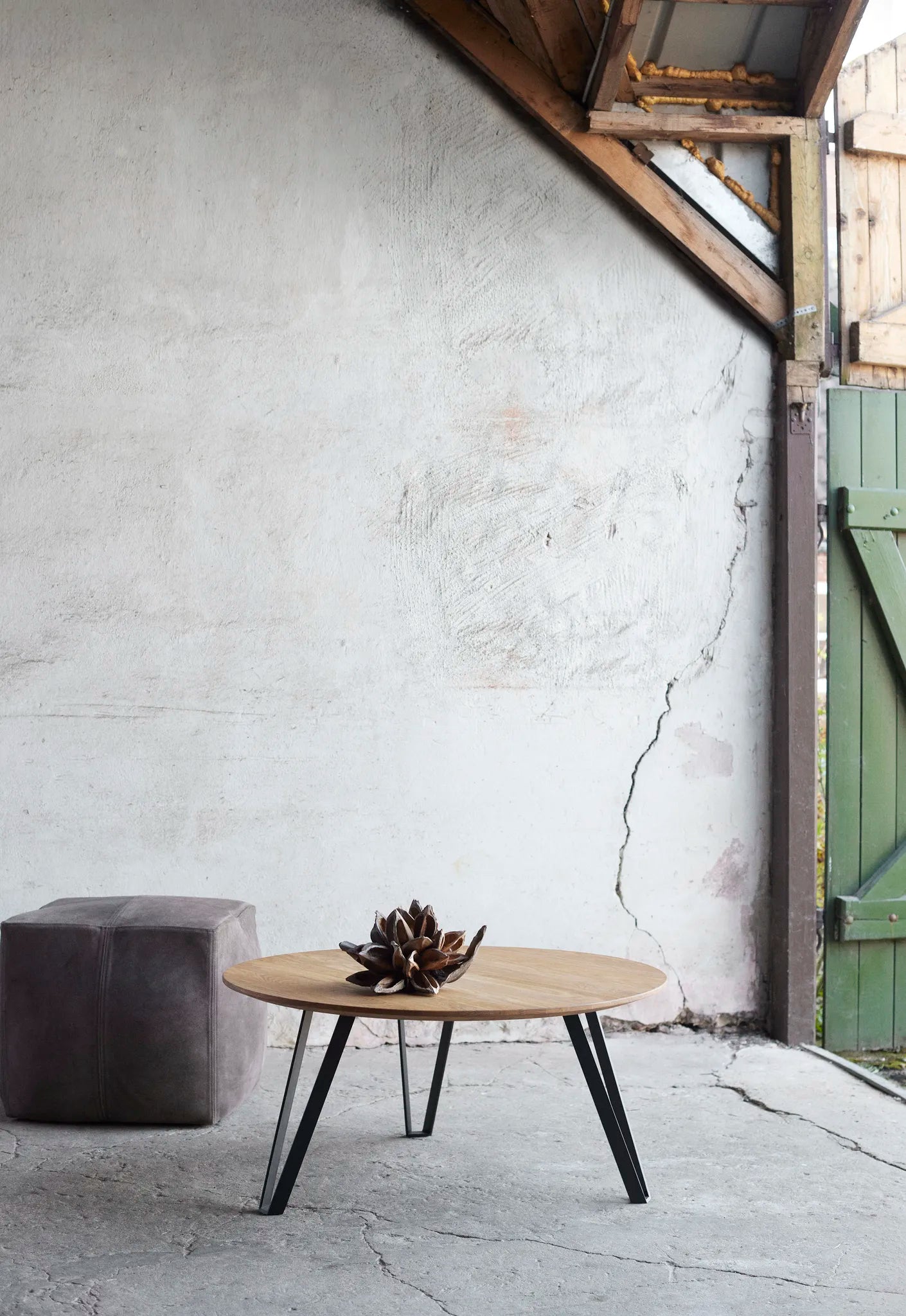 Space Dohányzóasztal